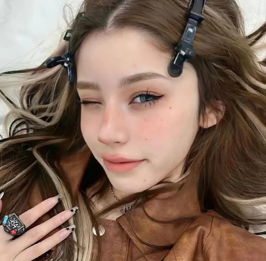 传闻中的白月光 在线观看封面