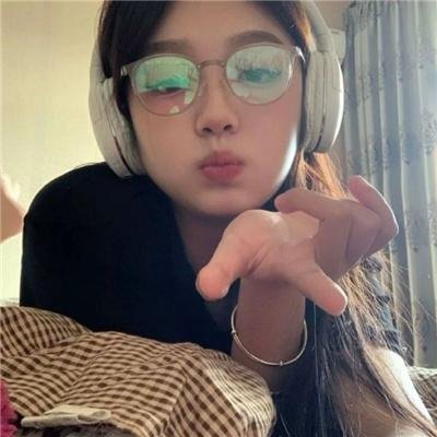 快乐的大脚 Hero 海报